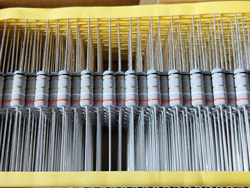 WEET-KNP-KNS-Series-Wire-Wound-Resistor.jpg